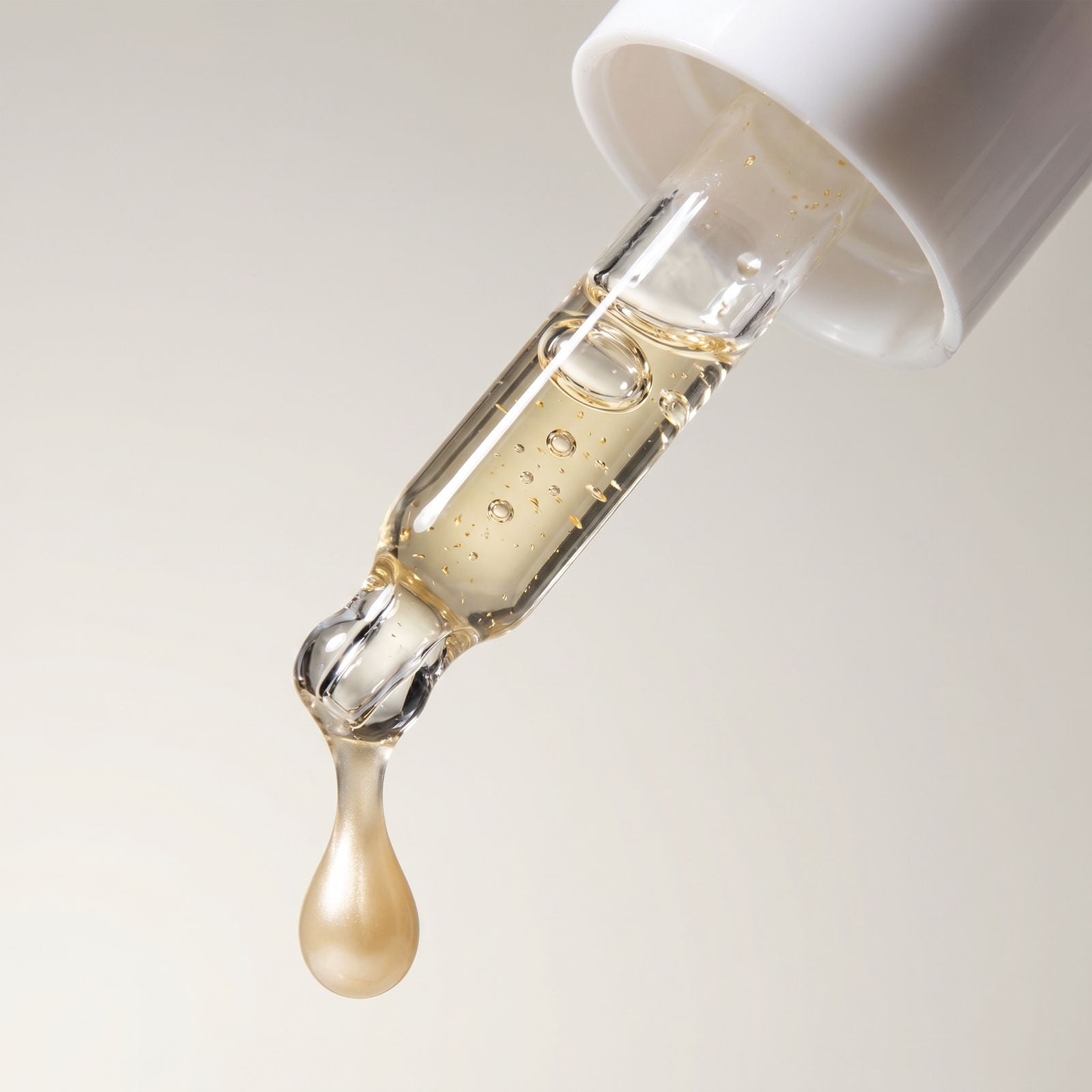 Light as water. Powerful as a clinic treatment.